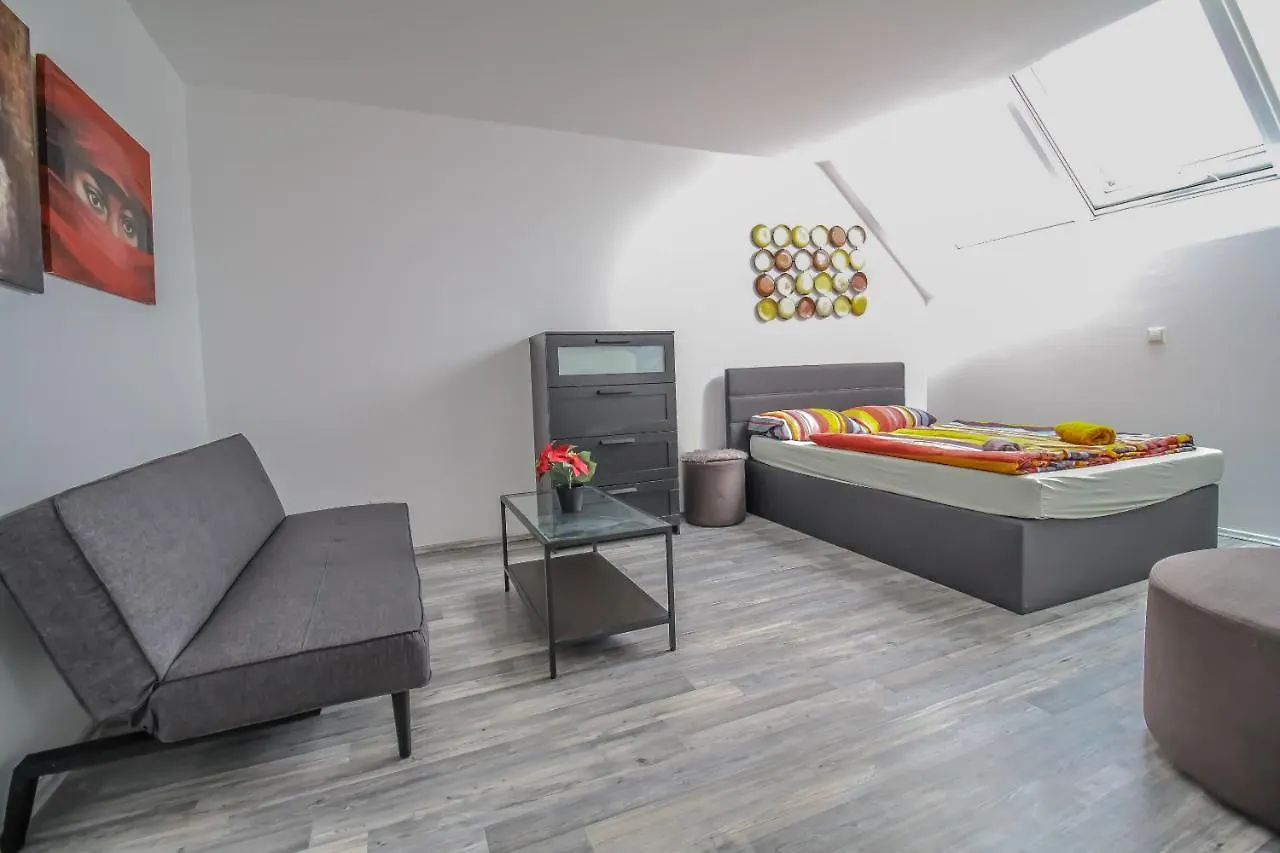 Q Luxurious Duplex Apartment In Praterstern Area Viena 0*,