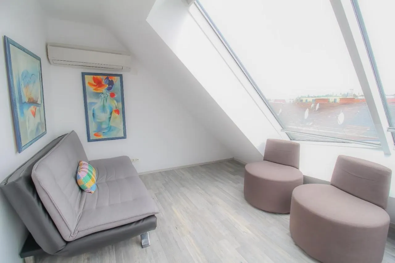 Q Luxurious Duplex Apartment In Praterstern Area Viena