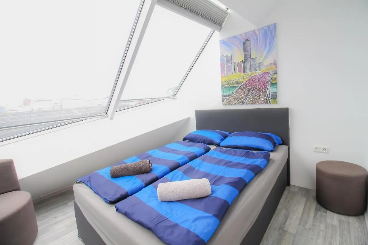 Q Luxurious Duplex Apartment In Praterstern Area Viena